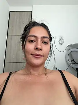 Sophie  Foxxx online show from 05/17/26, 02:35