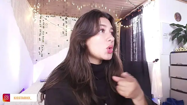 Snapshot of kisstarxxx chatting on 11/07/25, 07:36 kisstarxxx online show from 11/07/25, 07:36