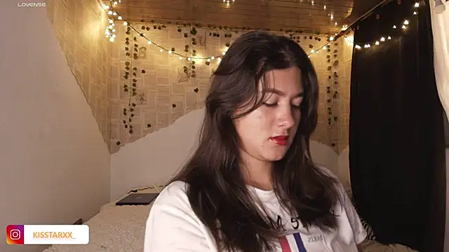 Snapshot of kisstarxxx chatting on 11/14/25, 12:20 kisstarxxx online show from 11/14/25, 12:20