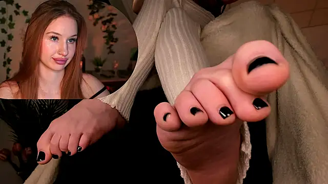 Snapshot of DorothyGilbert1 chatting on 02/04/25, 12:22 DorothyGilbert1 online show from 02/04/25, 12:22