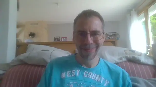 ptitcanard60600 online show from 09/09/25, 01:54