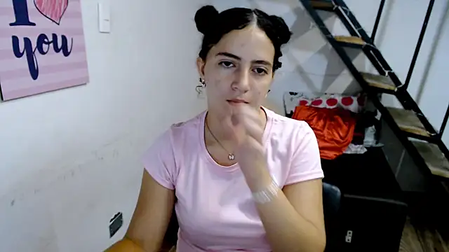 samantha baby  online show from 02/03/25, 09:07