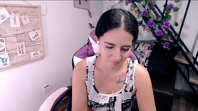 samantha baby  online show from 05/12/26, 08:17