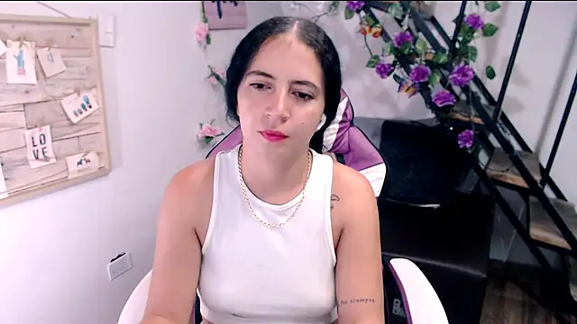 samantha baby  online show from 05/18/26, 10:04
