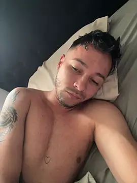 camilo gonzalez02 online show from 12/26/24, 11:43