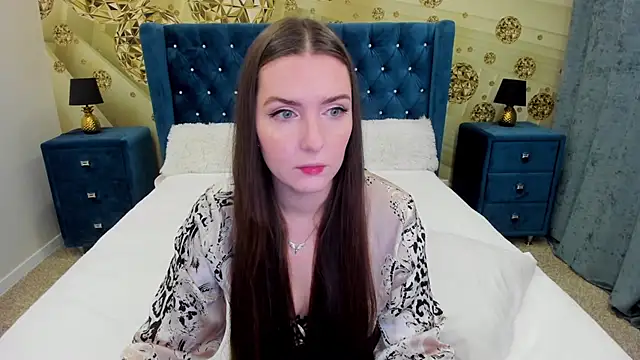 Snapshot of Katrina_Minchels chatting on 11/17/25, 05:24 Katrina Minchels online show from 11/17/25, 05:24