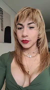 Snapshot of Evehampy chatting on 10/12/25, 06:29 Evehampy online show from 10/12/25, 06:29