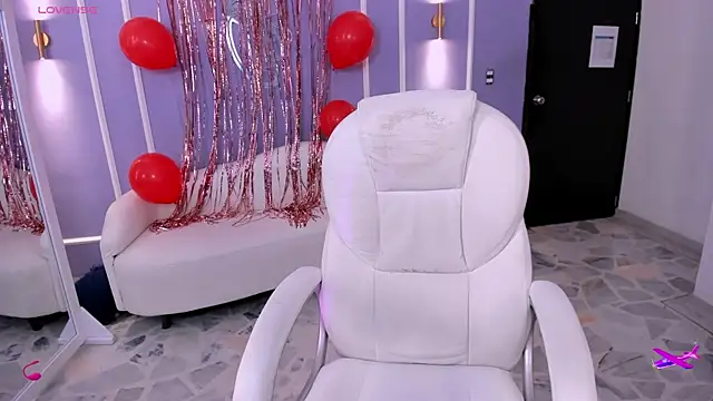 martinasaez online show from 02/14/25, 08:05