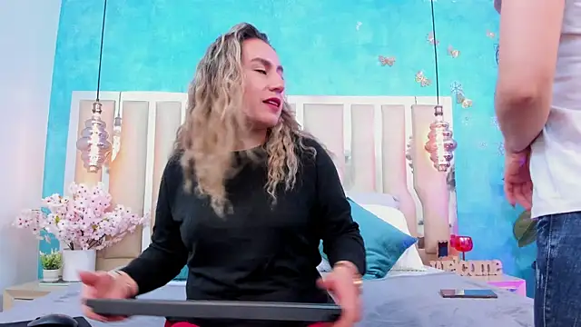 Snapshot of Layla_Sia chatting on 02/07/26, 11:58 Layla Sia online show from 02/07/26, 11:58