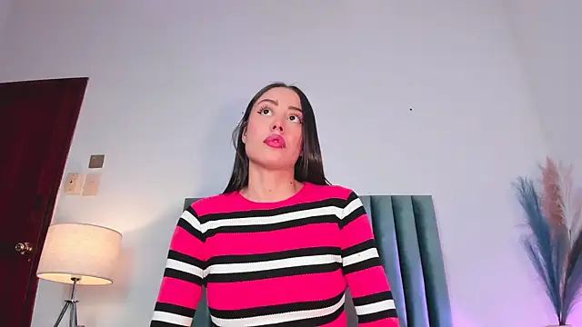 Snapshot of NoraDasilva chatting on 02/22/25, 12:16 NoraDasilva online show from 02/22/25, 12:16