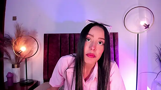 Snapshot of NoraDasilva chatting on 03/13/25, 09:37 NoraDasilva online show from 03/13/25, 09:37