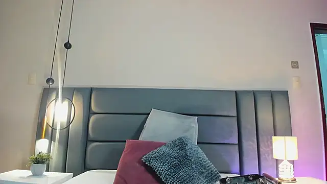 Snapshot of NoraDasilva chatting on 09/30/25, 10:59 NoraDasilva online show from 09/30/25, 10:59