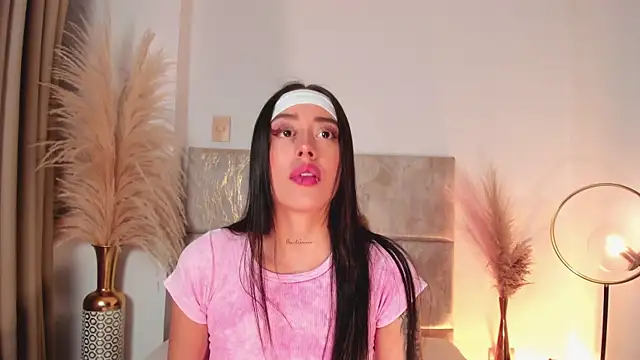 Snapshot of NoraDasilva chatting on 10/03/25, 12:29 NoraDasilva online show from 10/03/25, 12:29