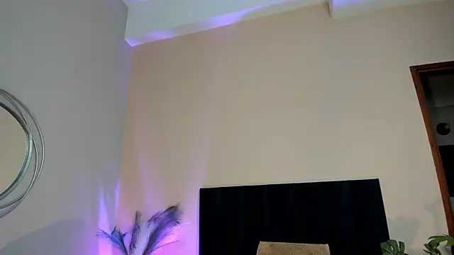 Snapshot of NoraDasilva chatting on 01/07/26, 12:46 NoraDasilva online show from 01/07/26, 12:46