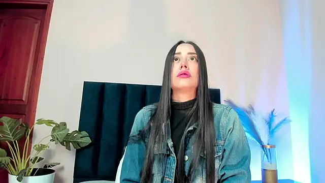 Snapshot of NoraDasilva chatting on 01/10/26, 11:53 NoraDasilva online show from 01/10/26, 11:53