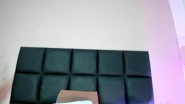 Snapshot of NoraDasilva chatting on 01/14/26, 09:31 NoraDasilva online show from 01/14/26, 09:31