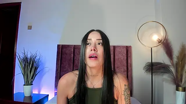 Snapshot of NoraDasilva chatting on 02/04/26, 12:49 NoraDasilva online show from 02/04/26, 12:49