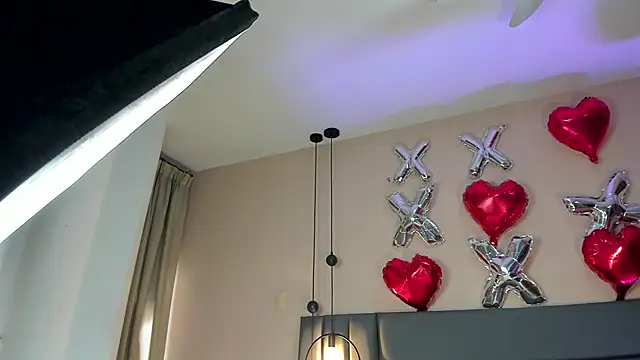 Snapshot of NoraDasilva chatting on 02/15/26, 02:36 NoraDasilva online show from 02/15/26, 02:36