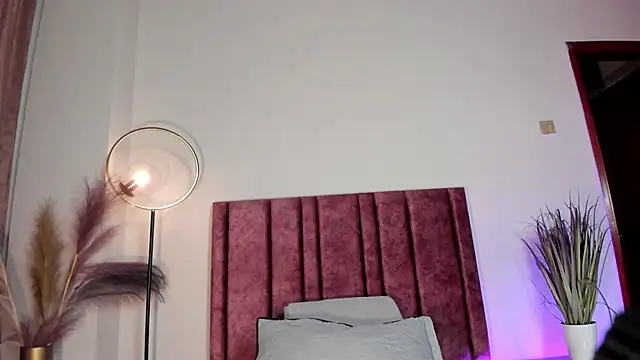 Snapshot of NoraDasilva chatting on 03/04/26, 10:16 NoraDasilva online show from 03/04/26, 10:16