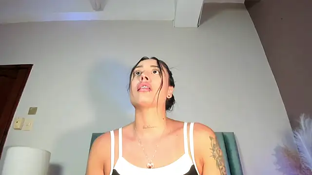 NoraDasilva online show from 03/21/26, 12:37