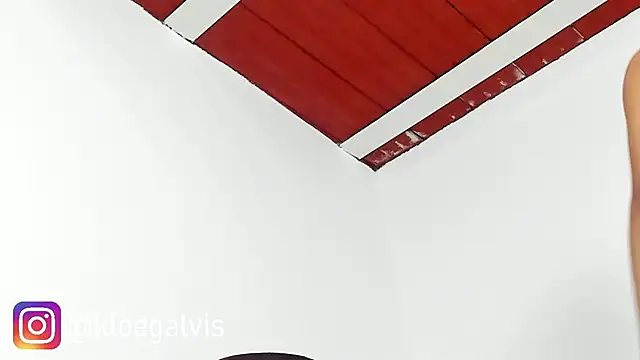 Kloe-squirts online show from 12/04/25, 02:43