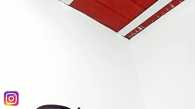 Kloe-squirts online show from 12/05/25, 03:04