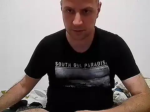 Snapshot of popperspair chatting on 05/10/26, 12:43 popperspair online show from 05/10/26, 12:43