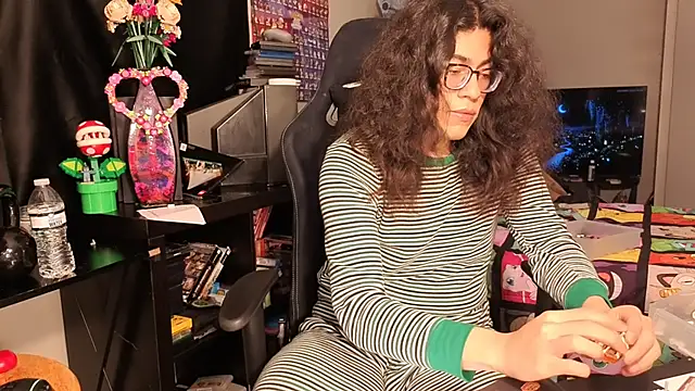 ShinyCherub online show from 02/17/25, 08:30