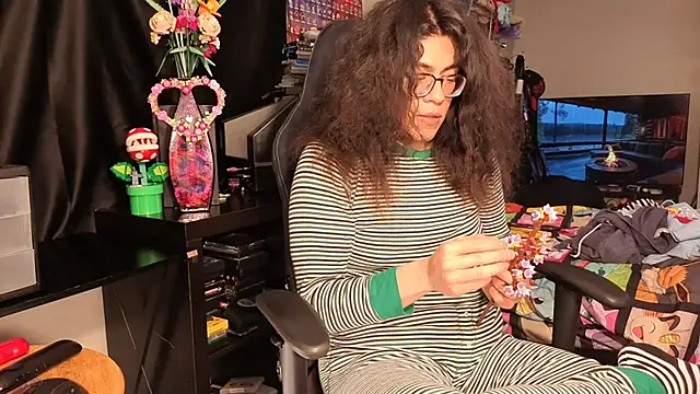 ShinyCherub online show from 02/20/25, 12:25