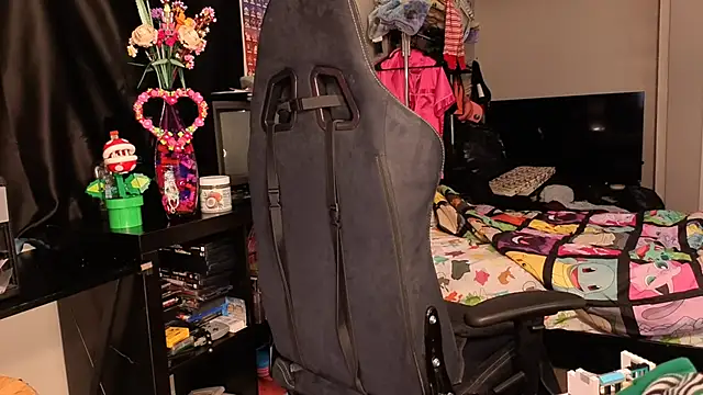 ShinyCherub online show from 02/28/25, 08:20