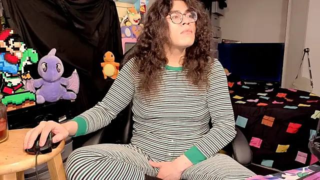 ShinyCherub online show from 12/15/25, 03:33