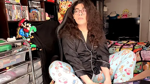 ShinyCherub online show from 04/14/26, 09:59