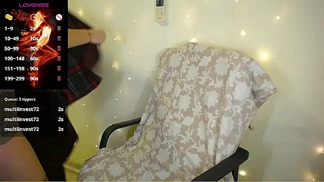 Snapshot of RedHeadSTARx chatting on 01/13/25, 05:12 RedHeadSTARx online show from 01/13/25, 05:12