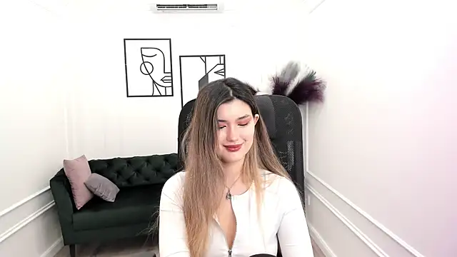 AnneTLi online show from 09/29/25, 03:33