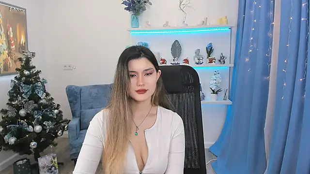 AnneTLi online show from 12/19/25, 03:13