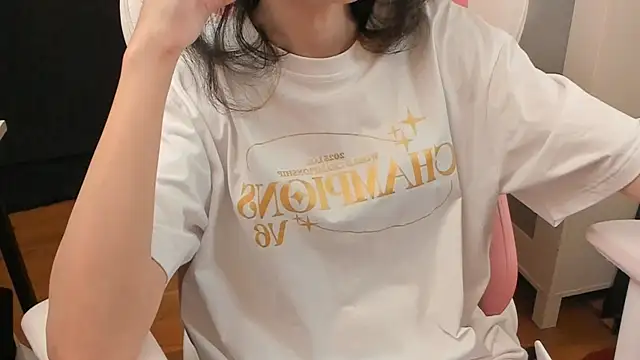 Mayala   online show from 05/01/26, 10:20
