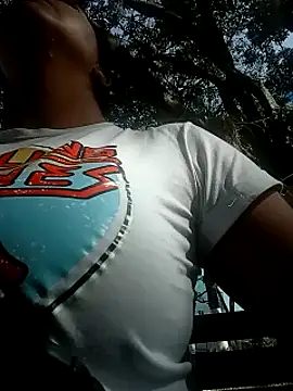 Snapshot of almaswan1 chatting on 01/13/25, 02:11 almaswan1 online show from 01/13/25, 02:11