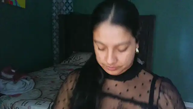 Snapshot of almaswan1 chatting on 11/20/25, 03:01 almaswan1 online show from 11/20/25, 03:01