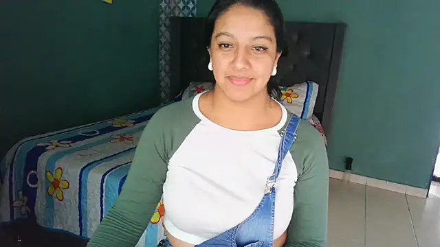 Snapshot of almaswan1 chatting on 11/21/25, 05:22 almaswan1 online show from 11/21/25, 05:22