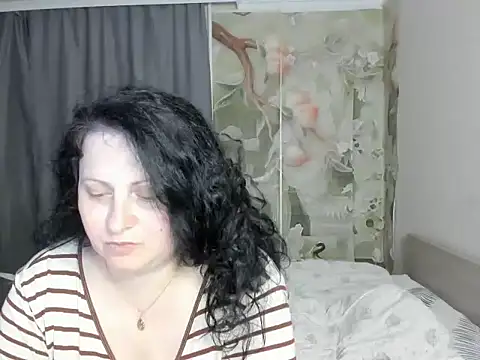 Lillian2 online show from 05/24/26, 06:24