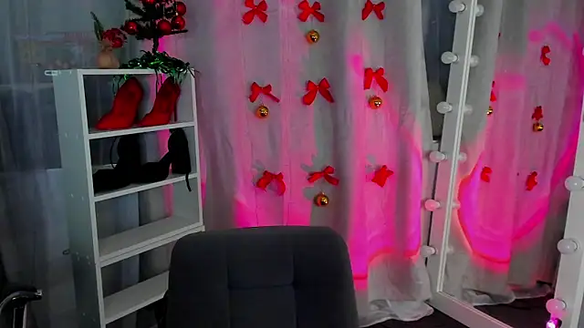 Snapshot of MipsyMipson chatting on 12/03/24, 01:43 MipsyMipson online show from 12/03/24, 01:43