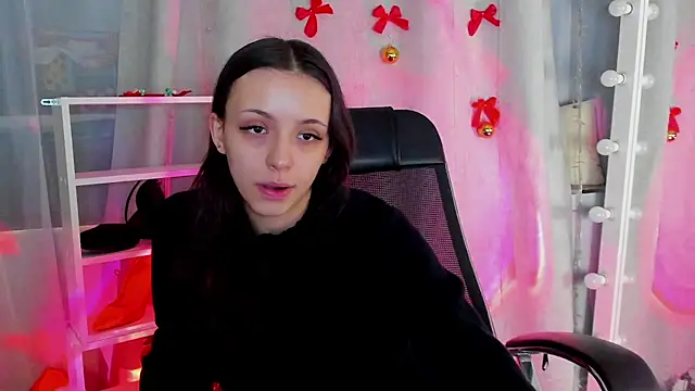 Snapshot of MipsyMipson chatting on 12/22/24, 10:49 MipsyMipson online show from 12/22/24, 10:49