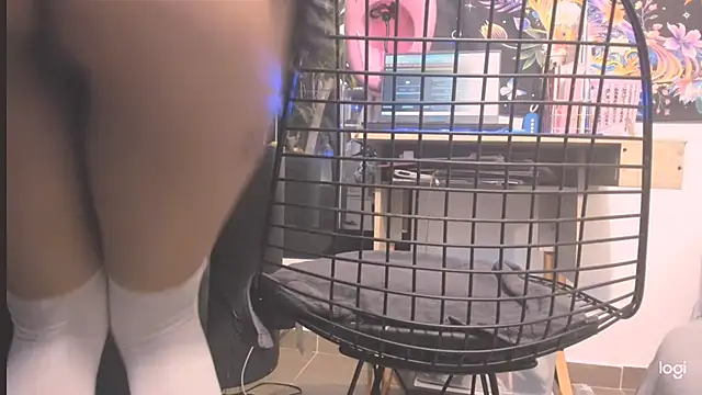 MYFAVOURITESTRAGER online show from 01/03/25, 06:01