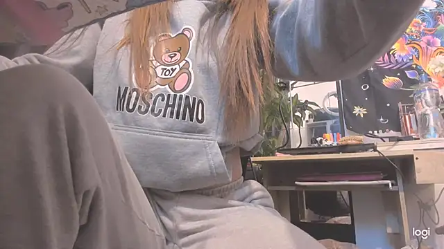 MYFAVOURITESTRAGER online show from 02/21/25, 03:56