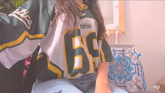 MYFAVOURITESTRAGER online show from 04/10/26, 09:08