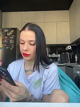 Queen of pain online show from 03/14/26, 07:47