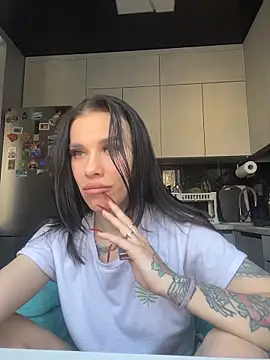 Queen of pain online show from 03/15/26, 06:41