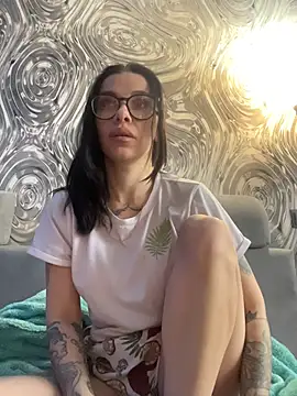 Queen of pain online show from 03/19/26, 07:12