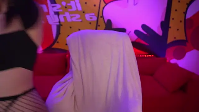 Snapshot of Daenerys_Daenn chatting on 12/02/24, 07:58 Daenerys Daenn online show from 12/02/24, 07:58