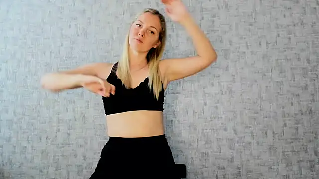 iam Venus online show from 03/02/26, 12:45